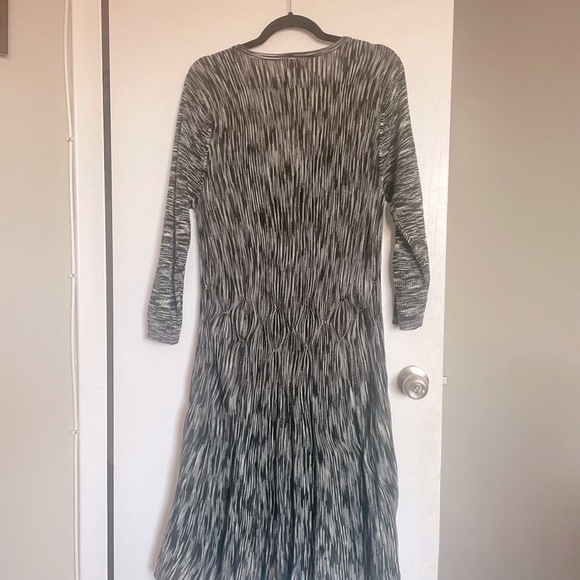 Torrid Scoop Neck Marble Flare Dress - Size 2X - Picture 8 of 16